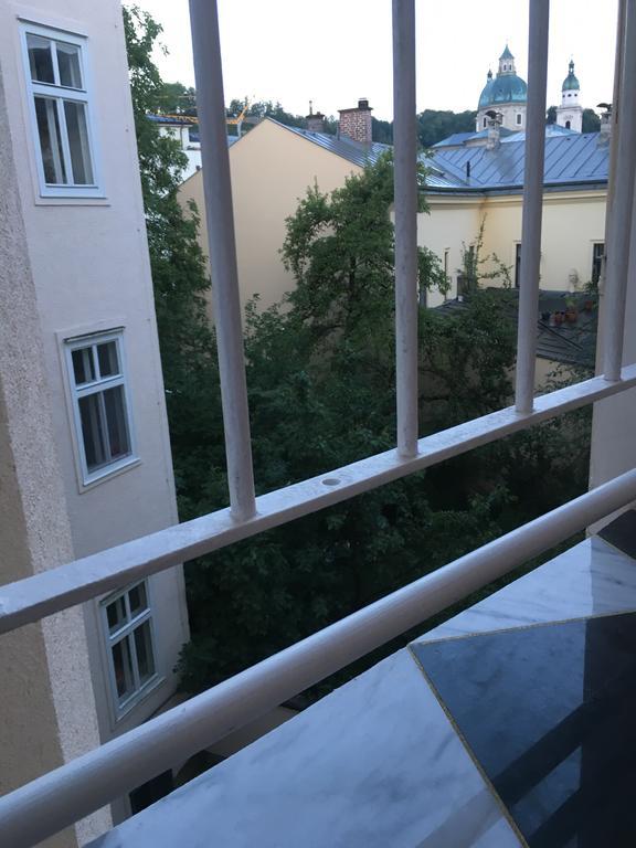 Sarah'S Altstadt Oase Залцбург Екстериор снимка