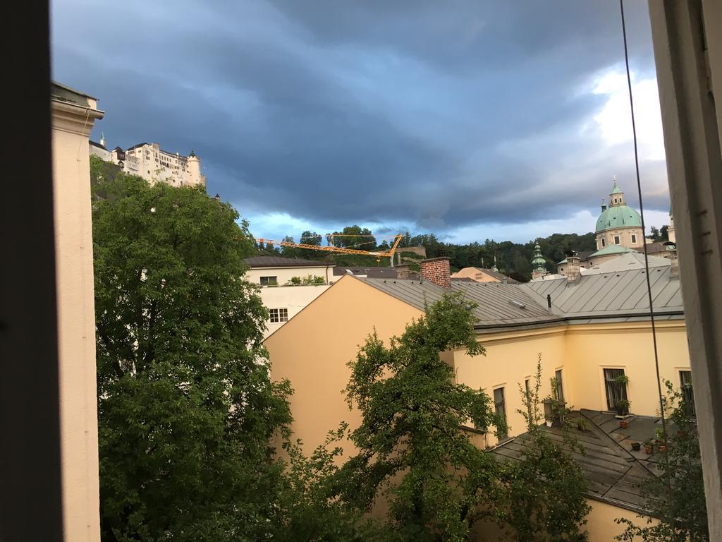 Sarah'S Altstadt Oase Залцбург Екстериор снимка